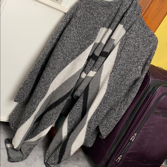 Banana Republic Cardigan - Picture 1 of 4